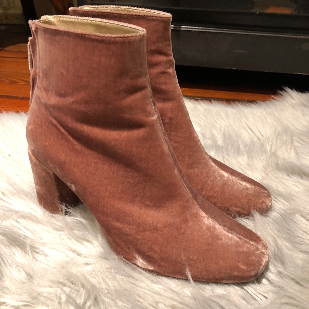 Zara Pink Velvet Ankle Boots Size 6.5/7